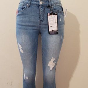 Enjeans  Mid-Rise Destroyed